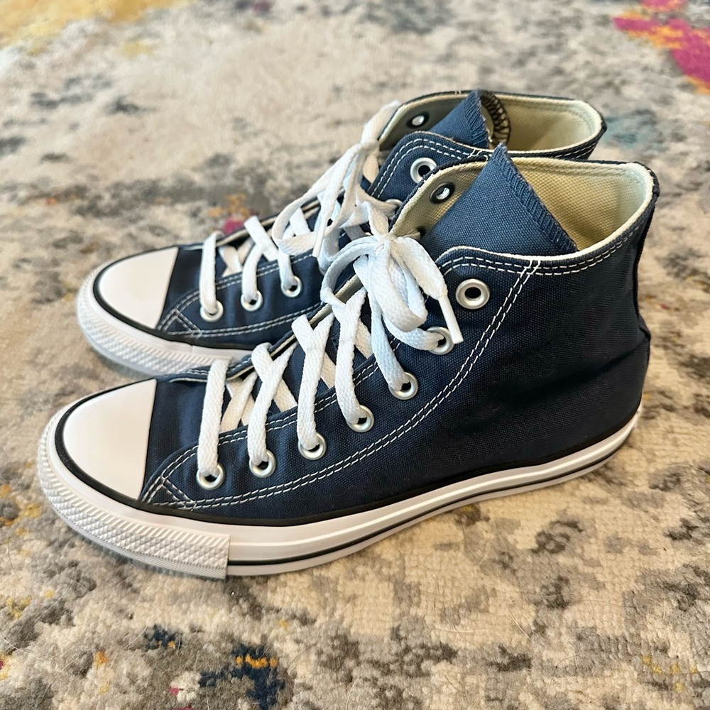 Converse High Top Navy Blue Sneakers Size 6M/8W